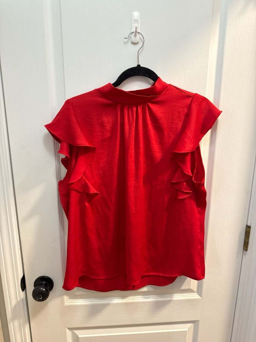 VICI Red Ruffle Mock Neck Sleeveless Top Size Large